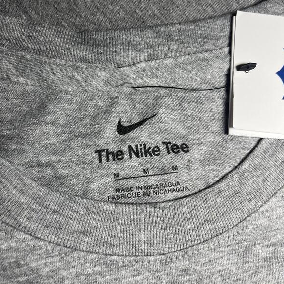 New With Tags Nike Tampa Bay Buccaneers NFL Men’s Medium Gray T-Shirt Football T - Picture 4 of 7